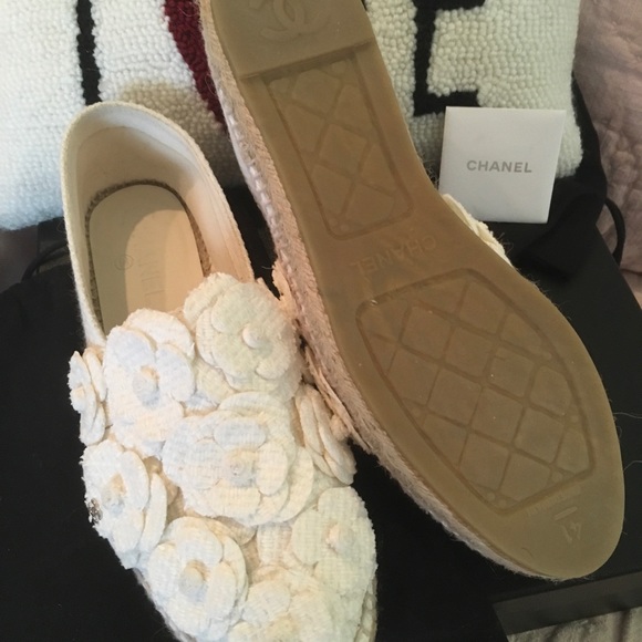 ❣️Chanel Espadrilles❣️ - Picture 2 of 8